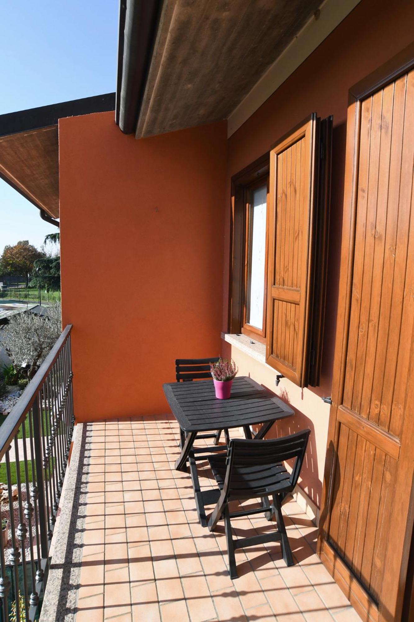 Rovato Entire Apartment In The Capital Of Franciacorta Kültér fotó